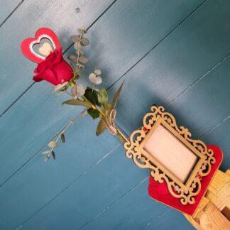 Marco de fotos con la rosa de San Valentin