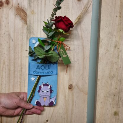 Penjador per a la porta dragona