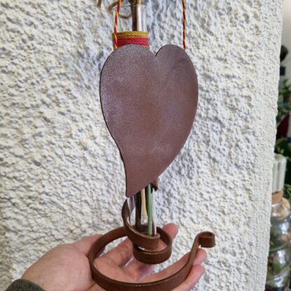 Cor artesanal de ferro forjat, fet Aquí! Amb la rosa de Sant Jordi.