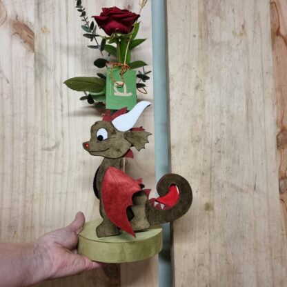Drac Medieval de Sant Jordi, Sant Jordi 2023, Vila-seca, Floristeria Vila-seca, La Pineda, Salou, Cambrils, Tarragona, Reus, Riudoms, Rosas, Rosas Sant Jordi, Roses, Roses Sant Jordi, Catalunya