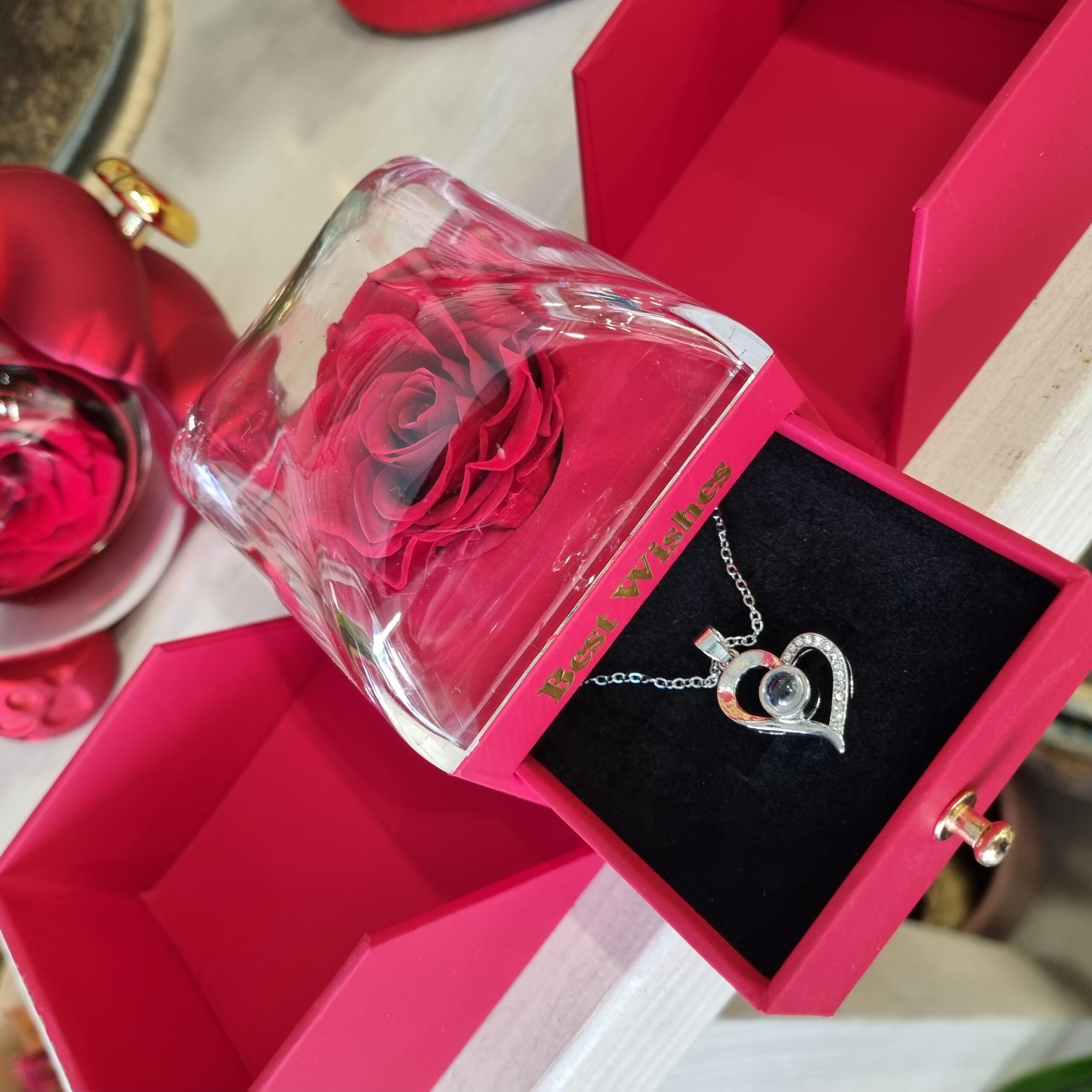 Rosa eterna, Rosa preservada, Rosas con aroma, Roses de Sant Valentí, Rosas de San Valentín, Vila-seca, Floristeria Vila-seca, Floristería Vila-seca