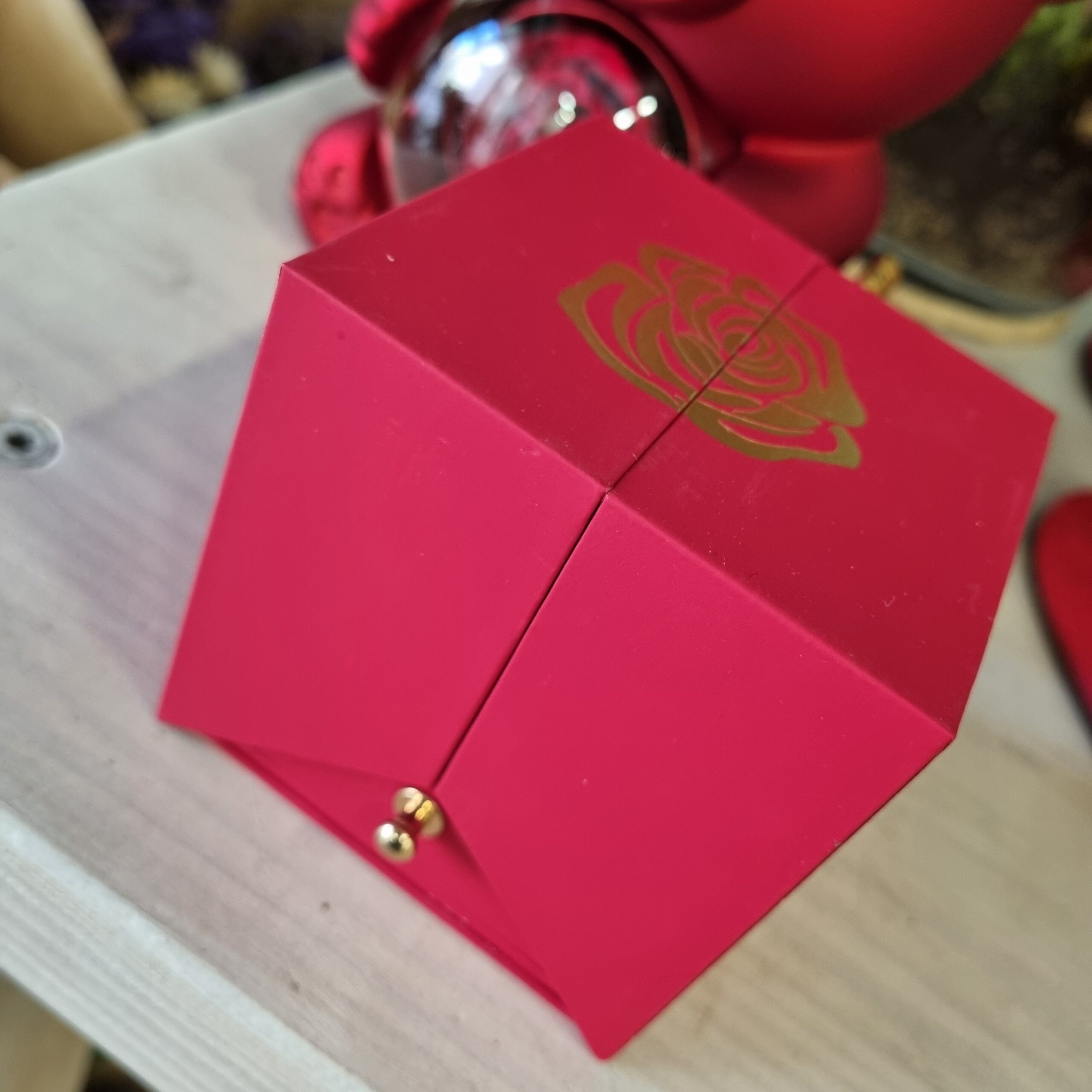 Rosa eterna, Rosa preservada, Rosas con aroma, Roses de Sant Valentí, Rosas de San Valentín, Vila-seca, Floristeria Vila-seca, Floristería Vila-seca